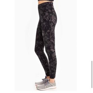 NWT Lolë | High waisted yoga legging